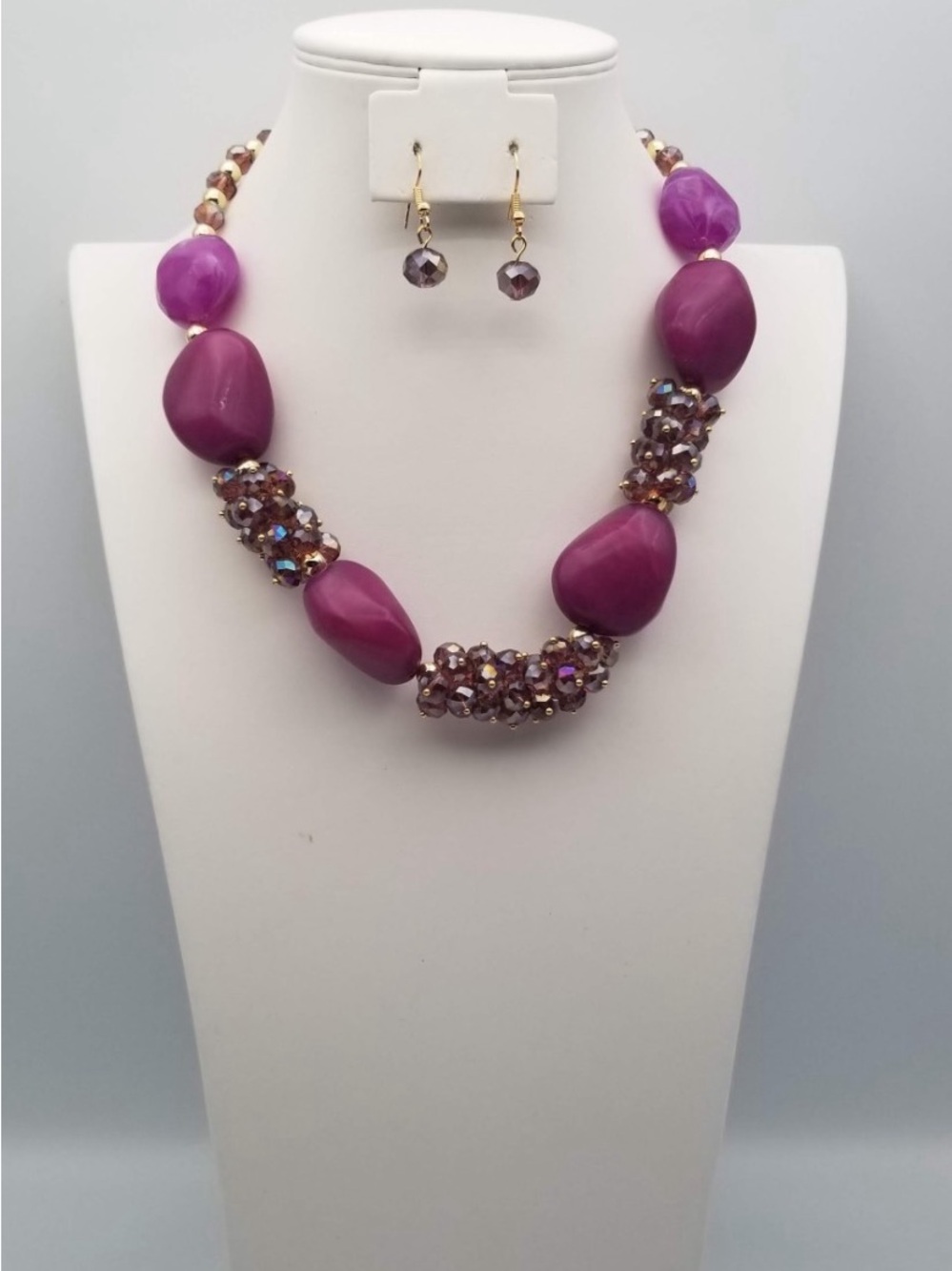 Vibrant Fuchsia Beaded Necklace with Matching Earrings